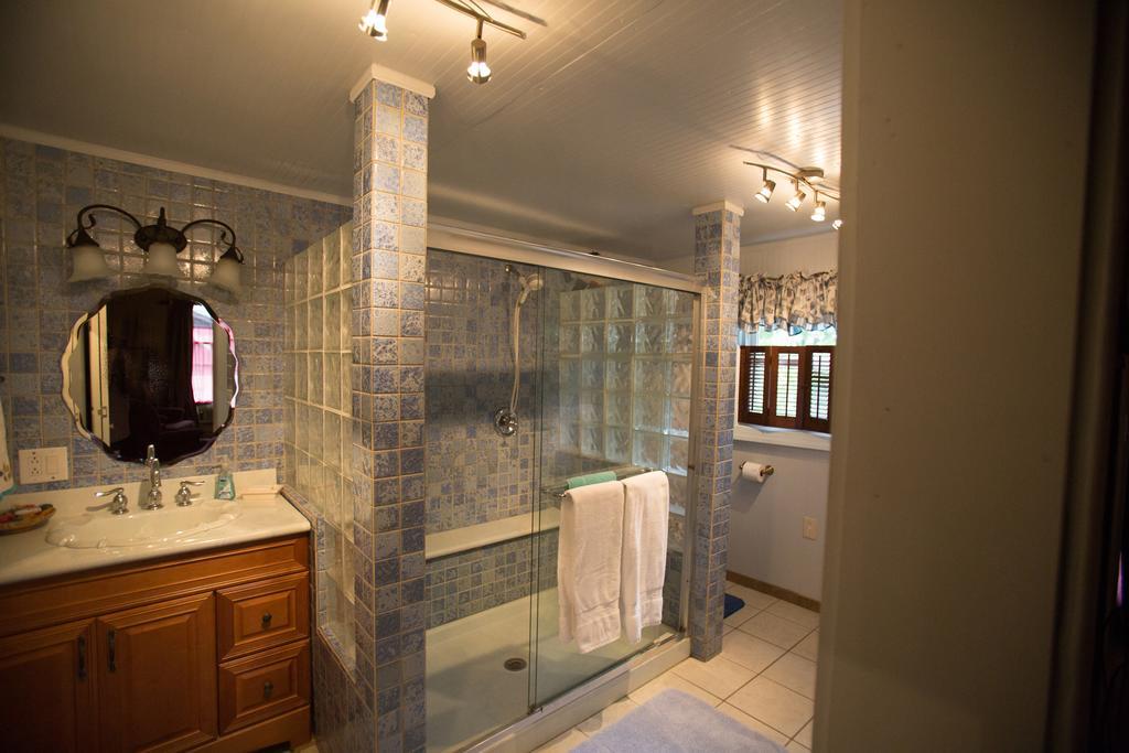 Bees B & B-V Mount Airy Rom bilde